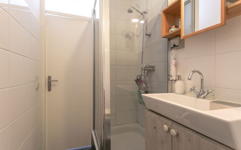 Grote-Overstraat-67i-badkamer-770x481
