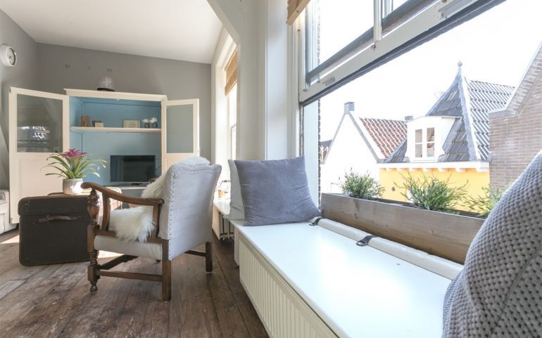 Grote-Overstraat-67i-zitvensterbank-770x481